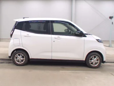 Nissan SAKURA