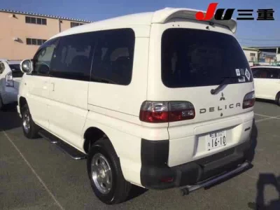 Mitsubishi DELICA