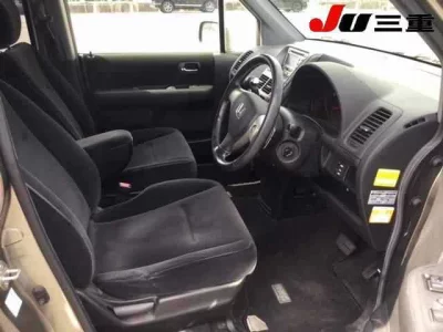 Honda MOBILIO  с аукциона в Японии