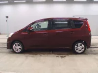 Toyota PASSO SETTE лот № 5547 оценка 3.5  с аукциона в Японии 3