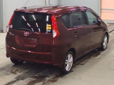 Toyota PASSO SETTE  с аукциона в Японии