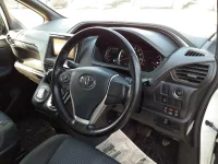 Toyota VOXY лот № 3068 оценка 3.5  с аукциона в Японии 6