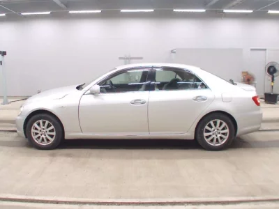 Toyota MARK X  с аукциона в Японии