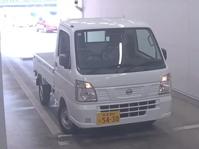 Nissan NT100 Clipper