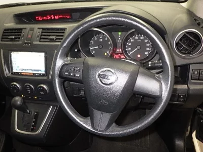 Nissan LAFESTA