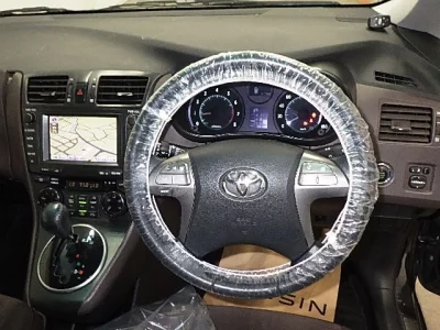 Toyota Mark X Zio