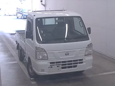 Nissan NT100 Clipper