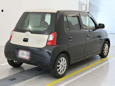 Daihatsu Esse