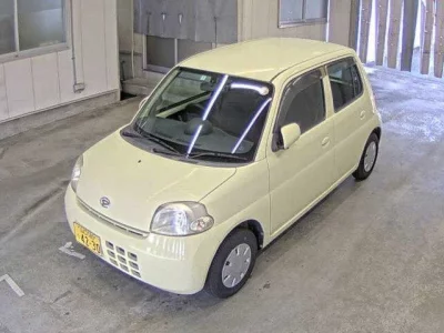 Daihatsu Esse