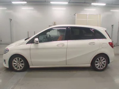 Mercedes-Benz B CLASS