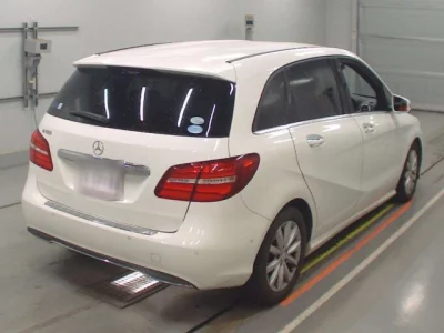 Mercedes-Benz B CLASS