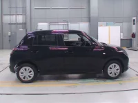 Suzuki SWIFT лот № 30125 оценка 4.5  с аукциона в Японии 2