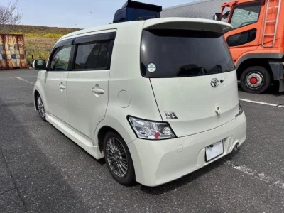 Toyota bB