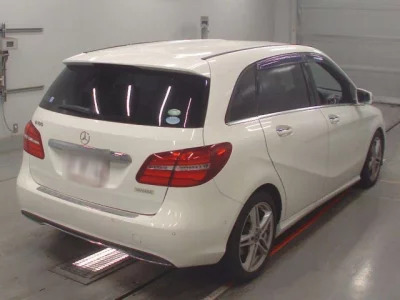 Mercedes-Benz B CLASS