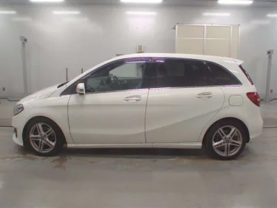 Mercedes-Benz B CLASS