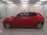 Alfa Romeo Giulietta лот № 38101 оценка 4  с аукциона в Японии 3