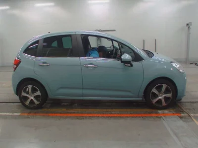 Citroen C3  с аукциона в Японии
