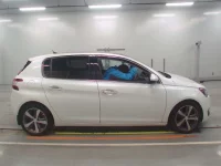 Peugeot 308 лот № 38116 оценка 4  с аукциона в Японии 2