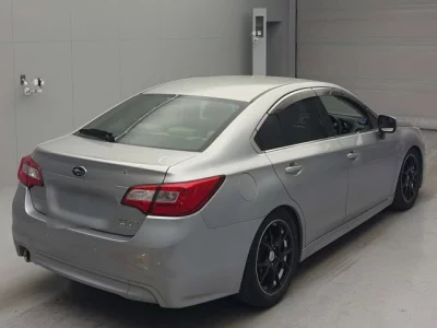 Subaru LEGACY B4