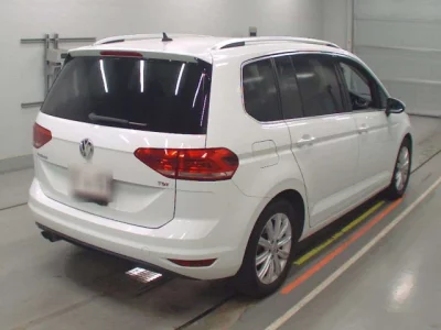 Volkswagen GOLF TOURAN