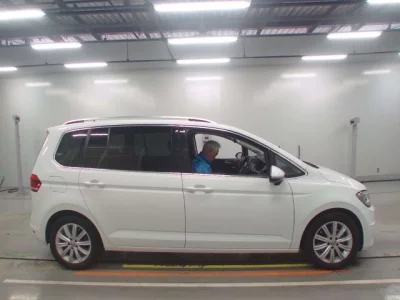 Volkswagen GOLF TOURAN