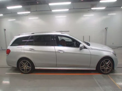 Mercedes-Benz E CLASS WAGON