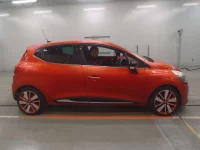 Renault LUTECIA лот № 38147 оценка 3.5  с аукциона в Японии 2