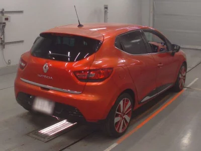 Renault LUTECIA  с аукциона в Японии