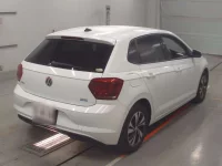 Volkswagen Polo лот № 38153 оценка 4  с аукциона в Японии 1