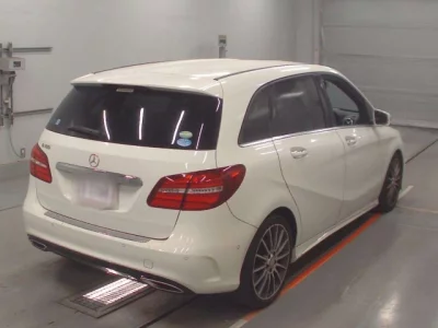 Mercedes-Benz B CLASS