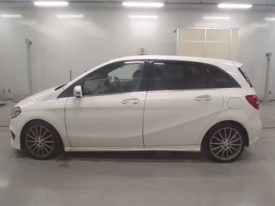 Mercedes-Benz B CLASS