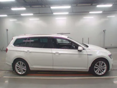Volkswagen PASSAT VARIANT
