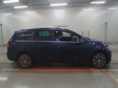 Volkswagen GOLF VARIANT