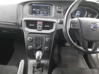 Volvo V40 лот № 38202 оценка 4  с аукциона в Японии 8