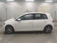 Volkswagen Golf лот № 38203 оценка 4  с аукциона в Японии 3