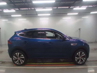 Jaguar E-PACE  с аукциона в Японии