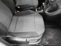 Volkswagen Polo лот № 38231 оценка 4  с аукциона в Японии 7