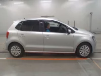 Volkswagen Polo лот № 38231 оценка 4  с аукциона в Японии 2