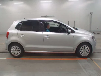 Volkswagen Polo  с аукциона в Японии