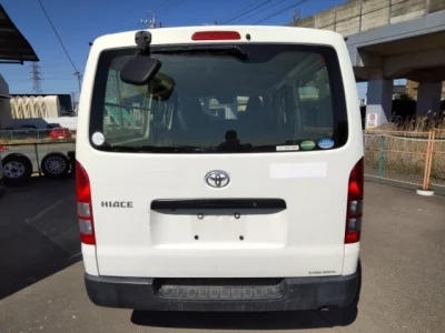 Toyota HiAce Van