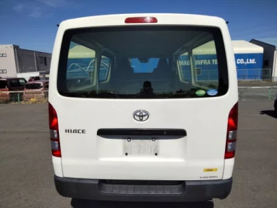 Toyota HiAce Van