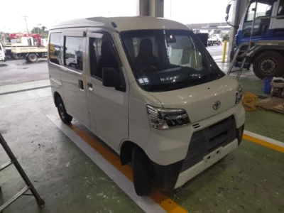 Toyota Pixis Van