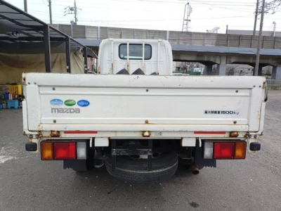 Mazda Titan