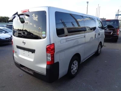 Nissan CARAVAN VAN