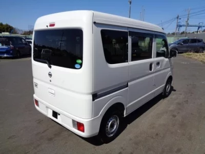 Nissan CLIPPER VAN
