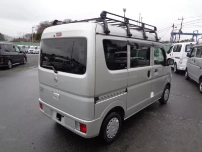Nissan CLIPPER VAN