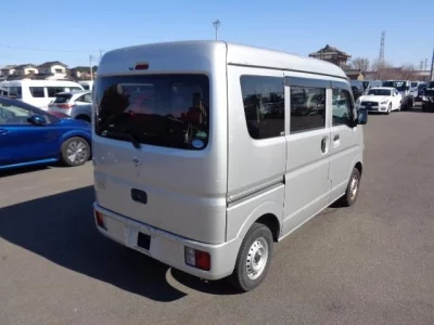 Nissan CLIPPER VAN