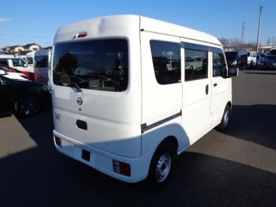 Nissan CLIPPER VAN