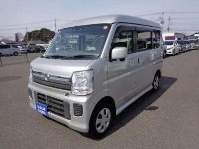 Nissan NV100 Clipper Rio