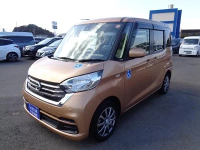 Nissan Dayz Roox